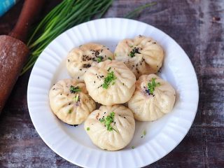 15、无肉不欢+灌汤生煎包,超好吃哦