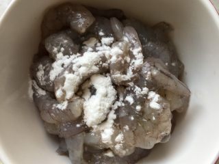 5、虾仁西兰花,虾仁加淀粉