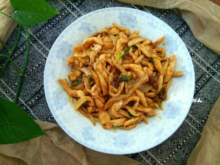 13、酱香鸡肉,成品图