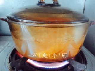 6、芒果红薯千层蛋糕（低卡低脂版）～,待水沸腾30秒后，关火，用余温将红薯焖熟，大概需要7-8分钟。