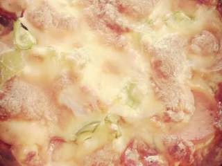 14、披萨,出炉咯????，以后想吃就可以在家做咯！侄子说味道堪比必胜客????