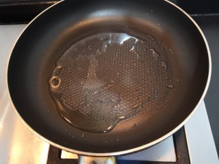 19、南瓜糯米夹心饼,热锅起油