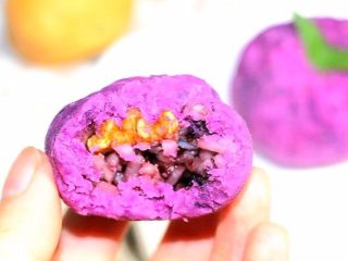 8、紫薯饭团 ,一口下去。。。。。。