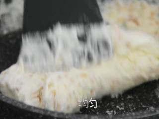 6、牛轧糖DIY，一起动手做起来,搅拌均匀。