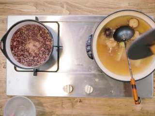 5、带汤黄焖鸡&杂豆饭,4.盛饭