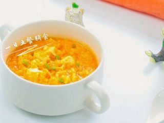 6、胡萝卜蛋黄糊 宝宝健康辅食，嫩豆腐 ,完成。