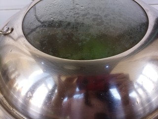 21、东北菜～家常排骨炖豆角,改小火炖，炖30分钟