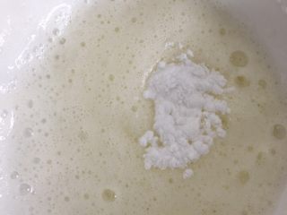 5、宝宝版酸奶溶豆,加第二次糖