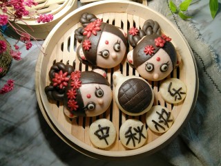 14、小嫦娥花样馒头,成品来啦，祝大家中秋快乐！更祝那些坚守在岗位上的人儿，中秋快乐，十一快乐！