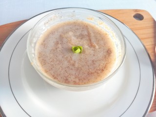 14、补铁食谱-花生酱木耳米粉糊,搅拌均匀即可食用