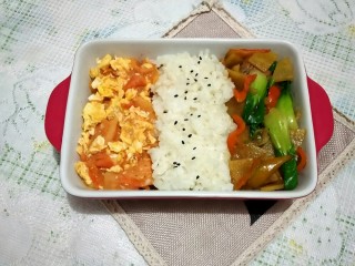 12、超满足便当????,啦啦啦，大功告成啦！放张成品图????