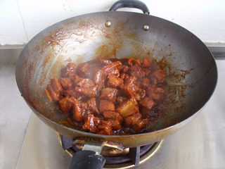 7、番茄烧排骨,大火收汁不要收干，稍微留一点