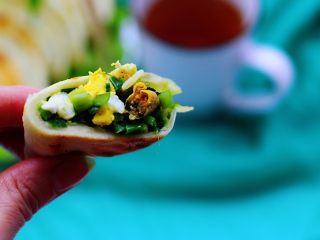 19、鲜掉眉毛的烟台韭菜盒子,咬上一口超级满足