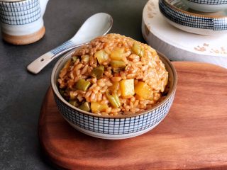 11、豆角焖饭,盛出