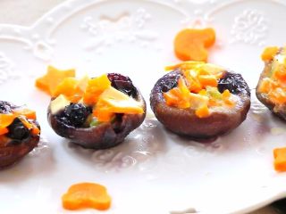 8、蔬果香菇盅,食物种类多多就是营养均衡的关键哦。 