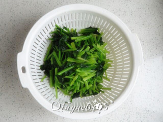 5、蒜香菠菜塔 #健康美颜餐#,控水