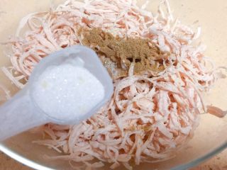 7、根本停不下来的★香辣烤鸡丝,然后糖，3勺，15g左右