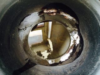 10、西红柿炒土豆,锅中倒油