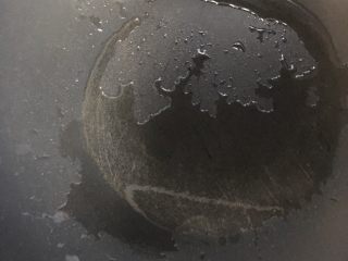 4、疙瘩汤,热锅凉油