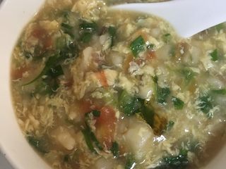 12、疙瘩汤,出锅~倒入香油 如果没有味道再到入点酱油