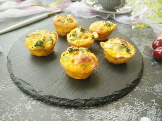 14、蔬菜鸡蛋杯,咸香适口。