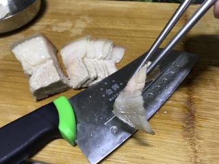 8、豆豉回锅肉,看看厚度