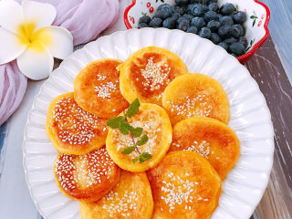 15、南瓜芝麻饼,成品图