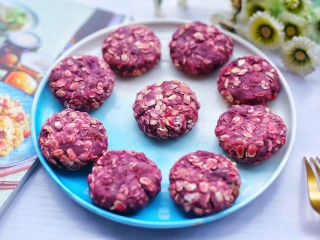 16、紫薯燕麦饼,好简单。