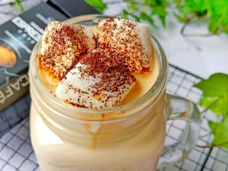 7、棉花糖奶咖,是不是看着就诱惑了。