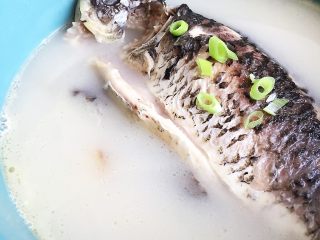 10、鲫鱼浓汤,成品