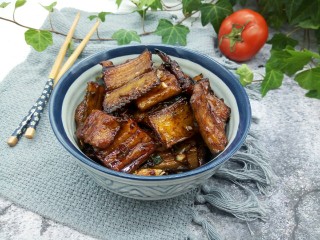 18、#做妈妈的拿手菜#鳗鱼干烧肉,成品图