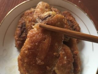 12、香煎鸡翅中,最后,成品。不妨来试试吧