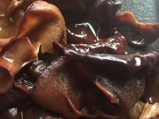 4、水晶冬瓜卷,木耳提前泡好