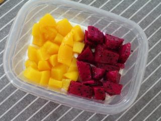 9、水果蛋糕盒子,水果一层完工！