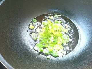 10、腐乳菜花,爆香葱姜