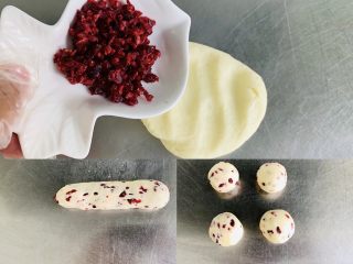 17、Q弹麻糬面包,取一份面挤加入蔓越莓干，耐心揉搓均匀，平均分成四份，双手对搓揉圆，大概30克左右一个。