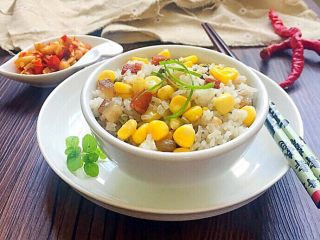 23、土豆腊肉焖饭,香喷喷滴腊肉焖饭上桌，见到的都有份????????????