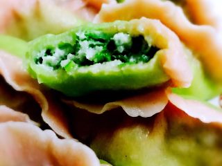 20、鳕鱼????饺子#王氏私房菜#,那叫一个鲜哟……????????????