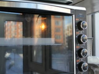 13、圣诞花环面包,放入预热好180度的烤箱20分钟左右,表面上色即可