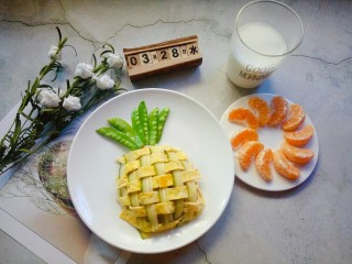 14、创意菠萝饭,美味的早餐就做好了,开动……