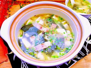 19、一清二白➕海带豆腐咸肉汤,成品