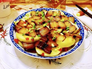 19、特简单，超级香➕剁椒土豆蒸酱油肉,成品