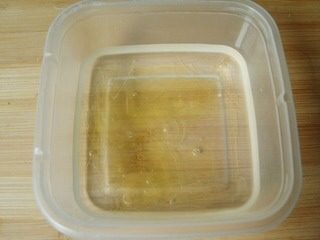 6、薄荷青豆糕,吉利丁加少许水泡软，隔热水融化