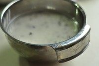 1、八宝饭,糯米和血糯浸泡过夜。