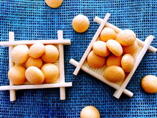 12、蛋黄饼干，宝宝零食的最佳选择,满屋飘香。