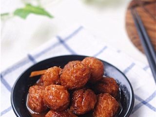 13、虎皮鹌鹑蛋——让孩子爱上吃蛋,外焦里嫩，鲜香入味，好诱人~