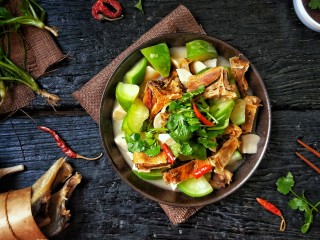 23、腊板鸭焖杏鲍菇萝卜,有没有诱惑到？