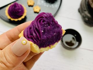 16、紫薯塔,咬上一口，紫薯的香甜，塔皮的酥.........只有吃过了才知道????