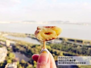 5、宝宝辅食-芝士熔岩吐司-5分钟搞定，热乎乎的芝士溢出哦！18M+,开动吧.......