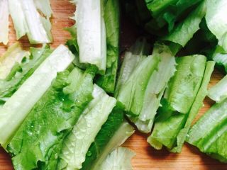 5、家常菜+清炒油麦菜,沥干水分切成段